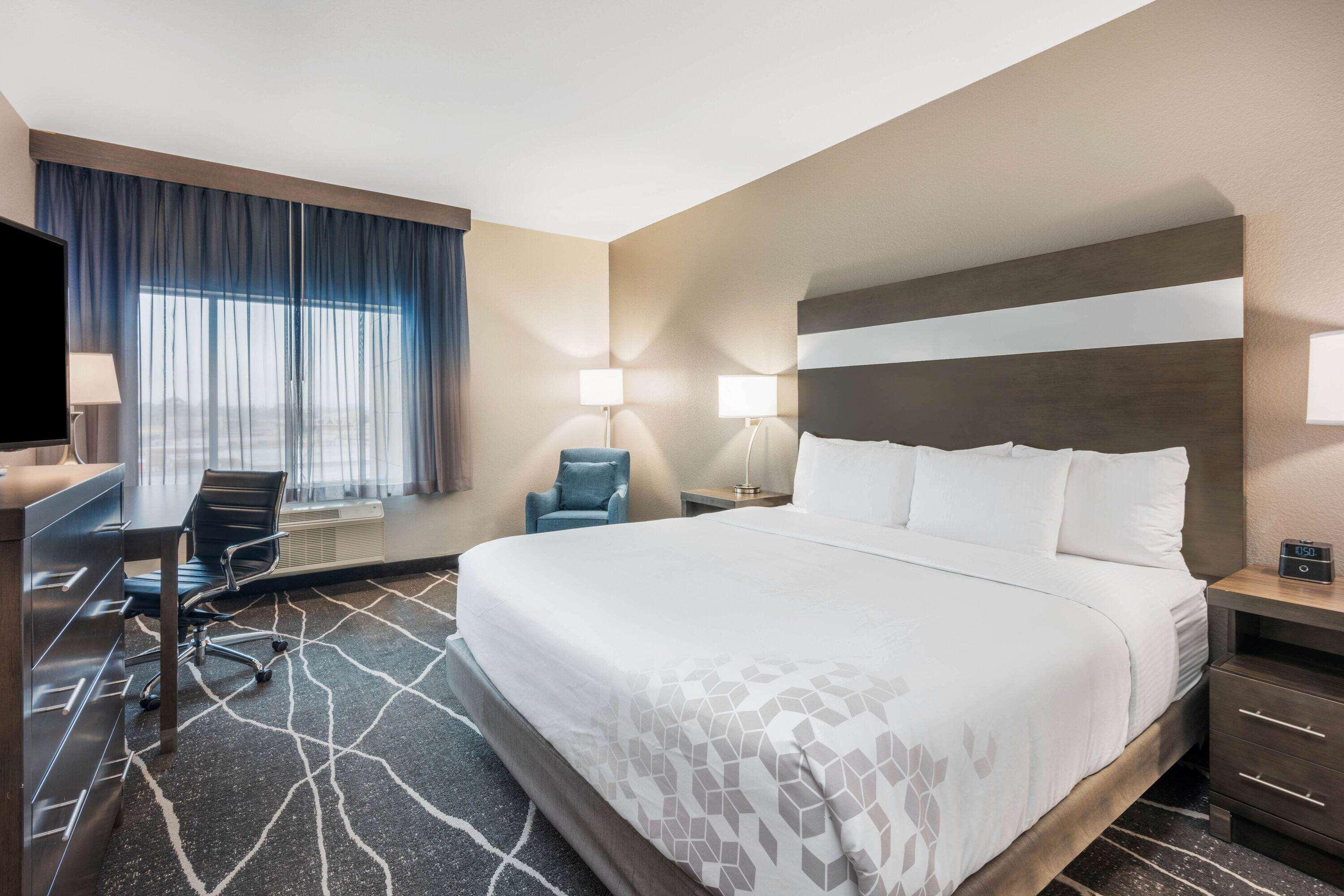 La Quinta And By Wyndham Houston South Hotel Spring